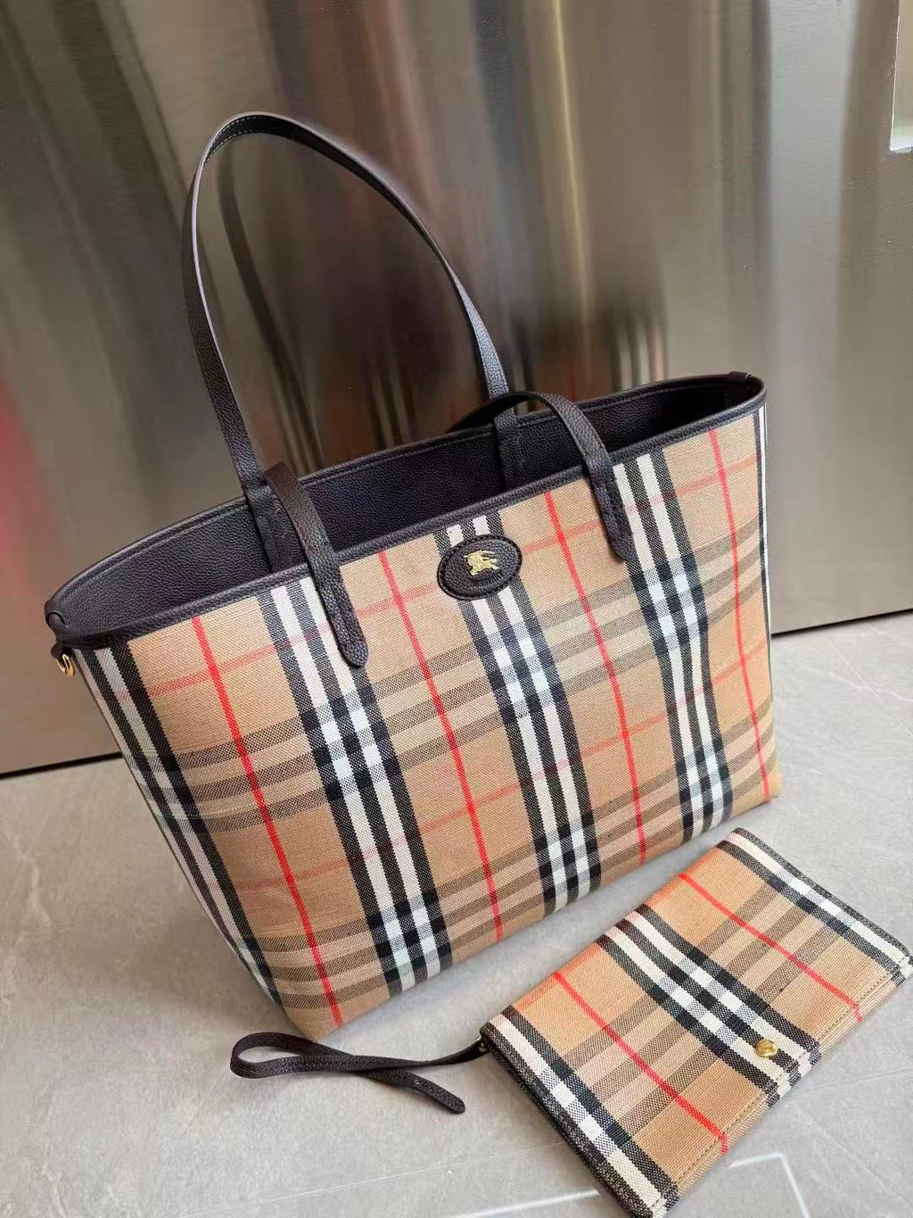 BURBERRY 26S VINTAGE CHECK TOTE BAG IN ARCHIVE BEIGE & BLACK CANVAS