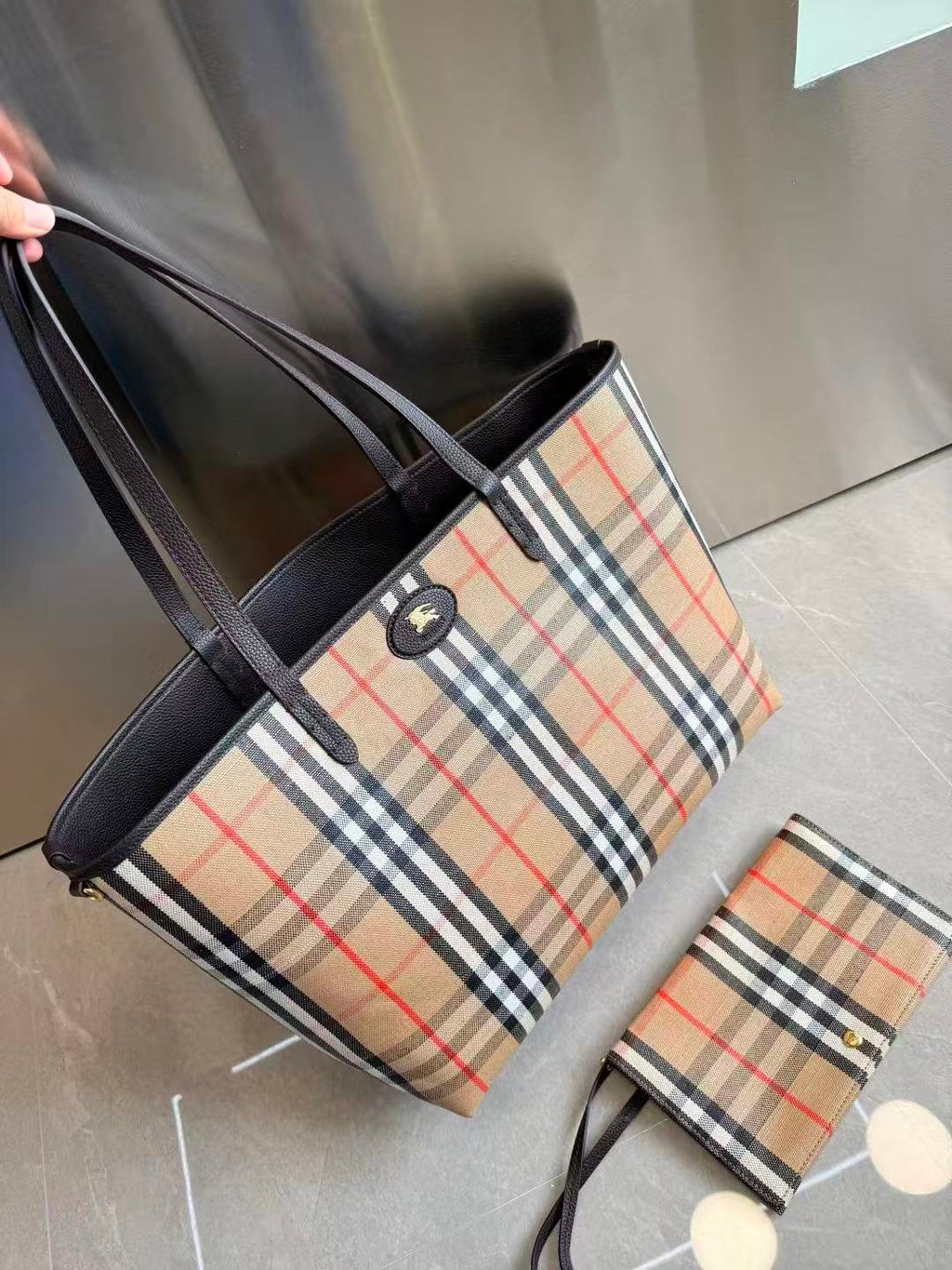 BURBERRY 26S VINTAGE CHECK TOTE BAG IN ARCHIVE BEIGE & BLACK CANVAS