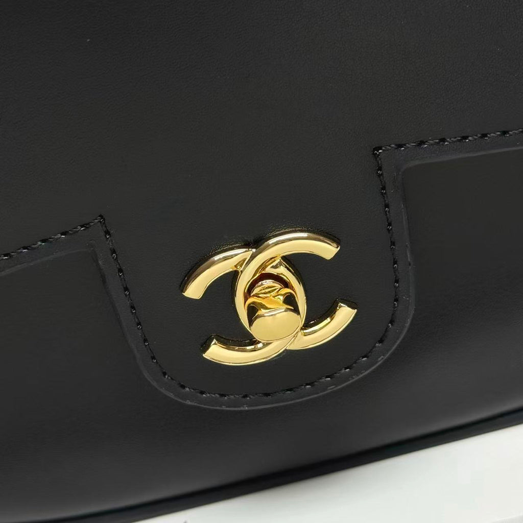 CHANEL 26S METIERS D'ART POCHETTE IN BLACK CALFSKIN GOLD HARDWARE