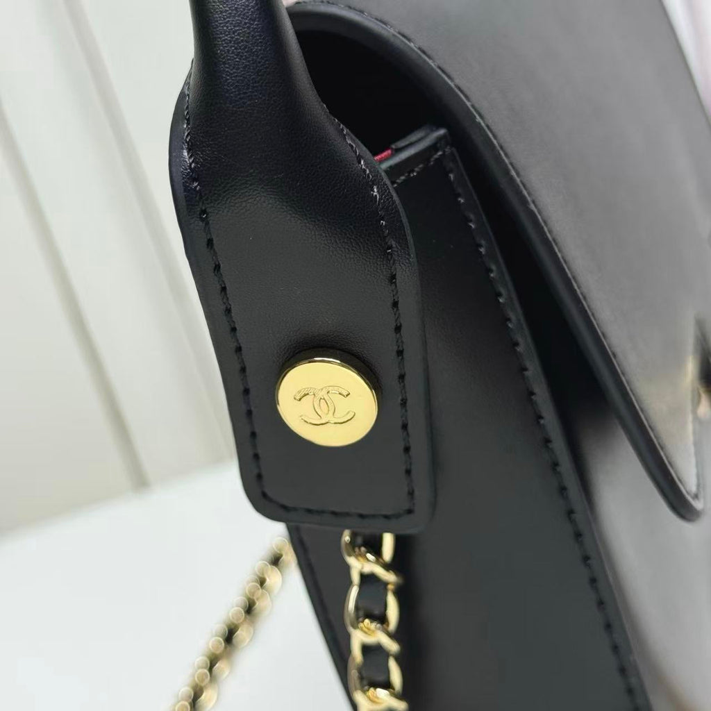 CHANEL 26S METIERS D'ART POCHETTE IN BLACK CALFSKIN GOLD HARDWARE