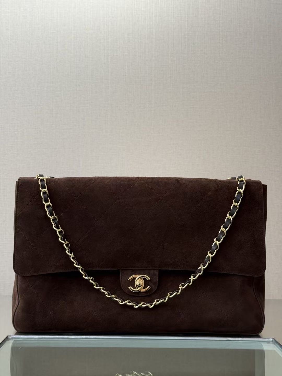 CHANEL 26 CLASSIC FLAP IN BROWN SUEDE 30726