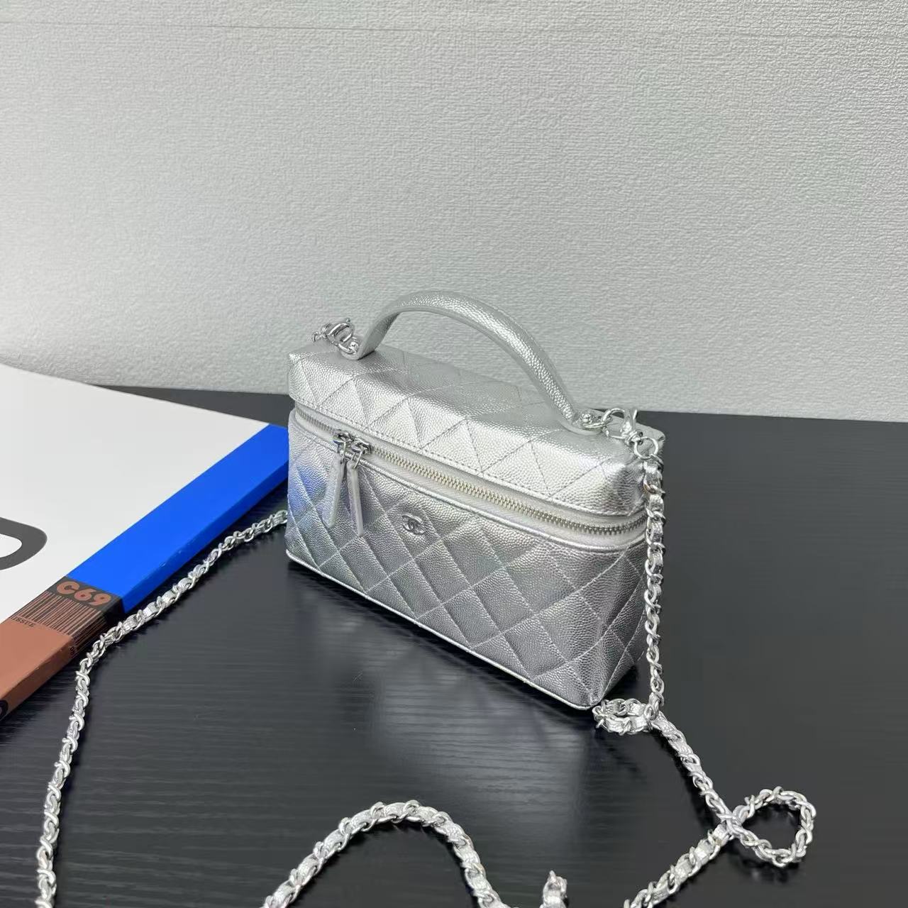 CHANEL 26S QUILTED VANITY CASE IN SILVER CAVIAR