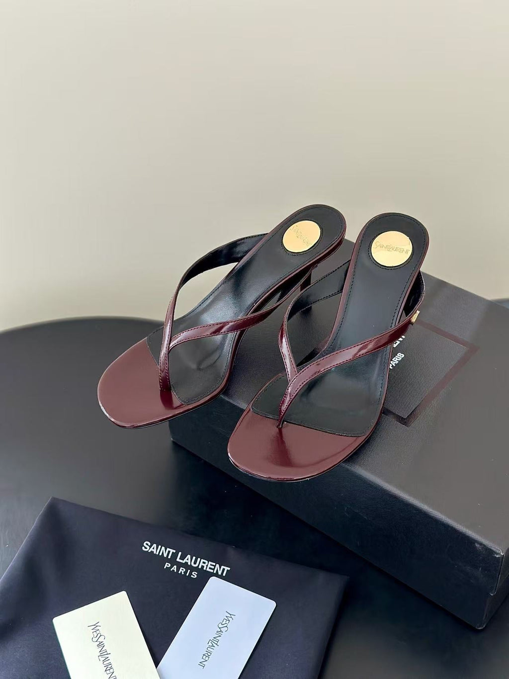 YSL 26S THONG HIGHHEEL SANDAL IN BURGUNDY PATENT LEATHER