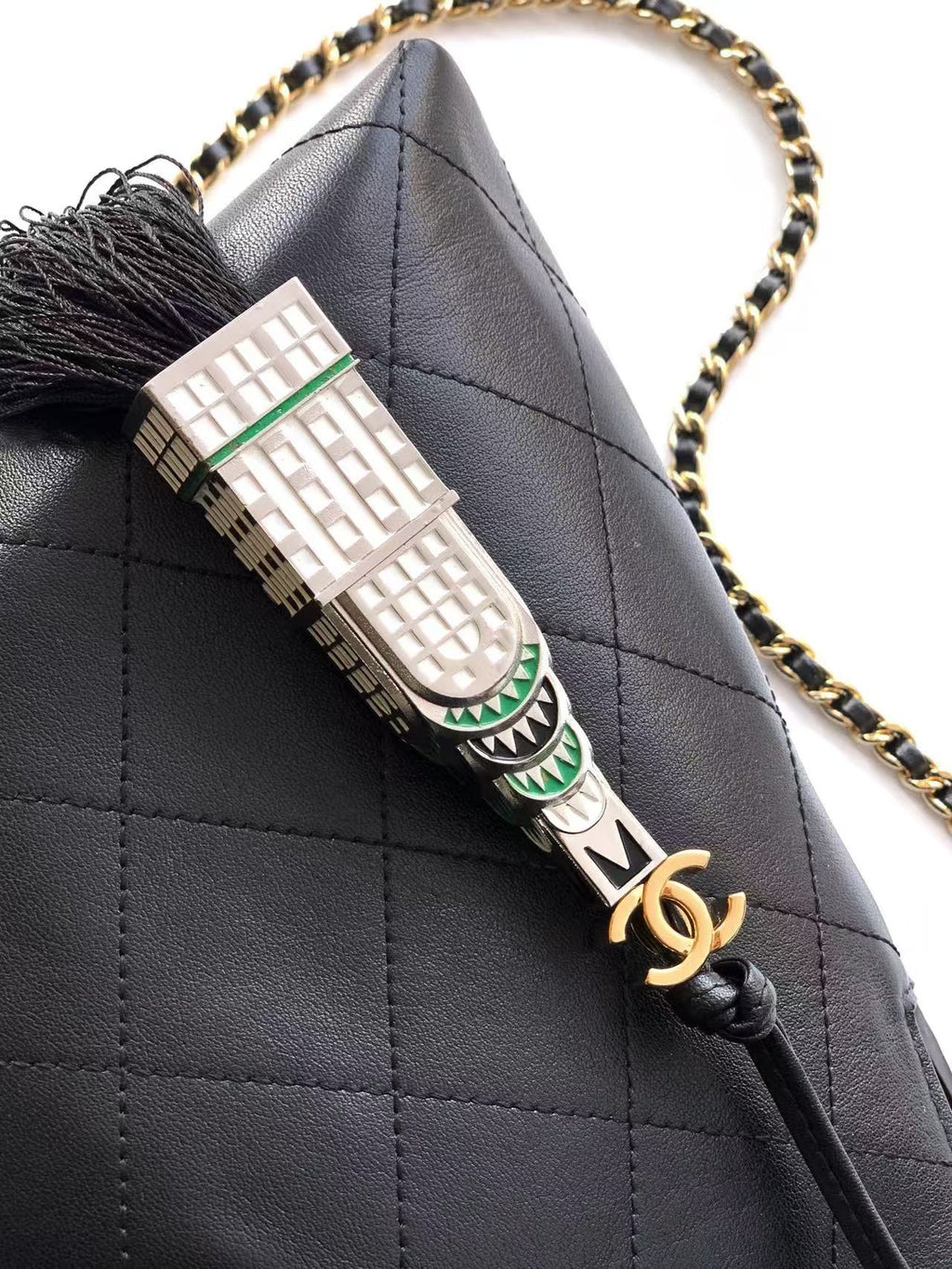 CHANEL 26S SHOPPING BAG MEDIUM 32 IN BLACK LAMBSKIN GOLD HARDWARE