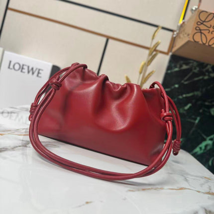 LOE MEDIUM 30 FLAMENCO PURSE BUCKET IN RED LAMBSKIN