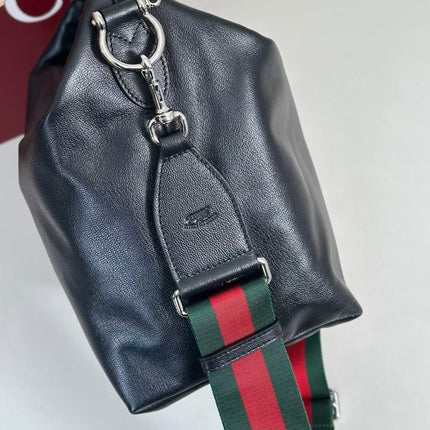 GUCCI 26S HOBO BAG IN BLACK CALFSKIN 81026