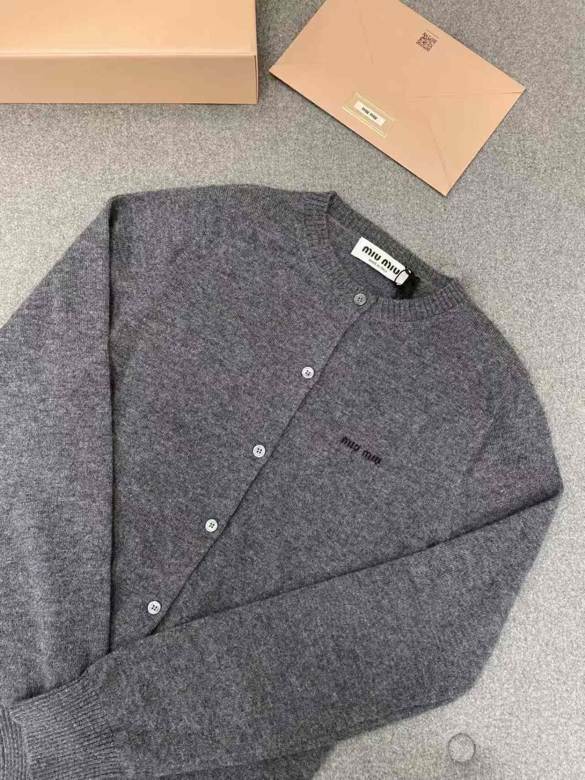 MIUMIU CARDIGAN STYLE 1206
