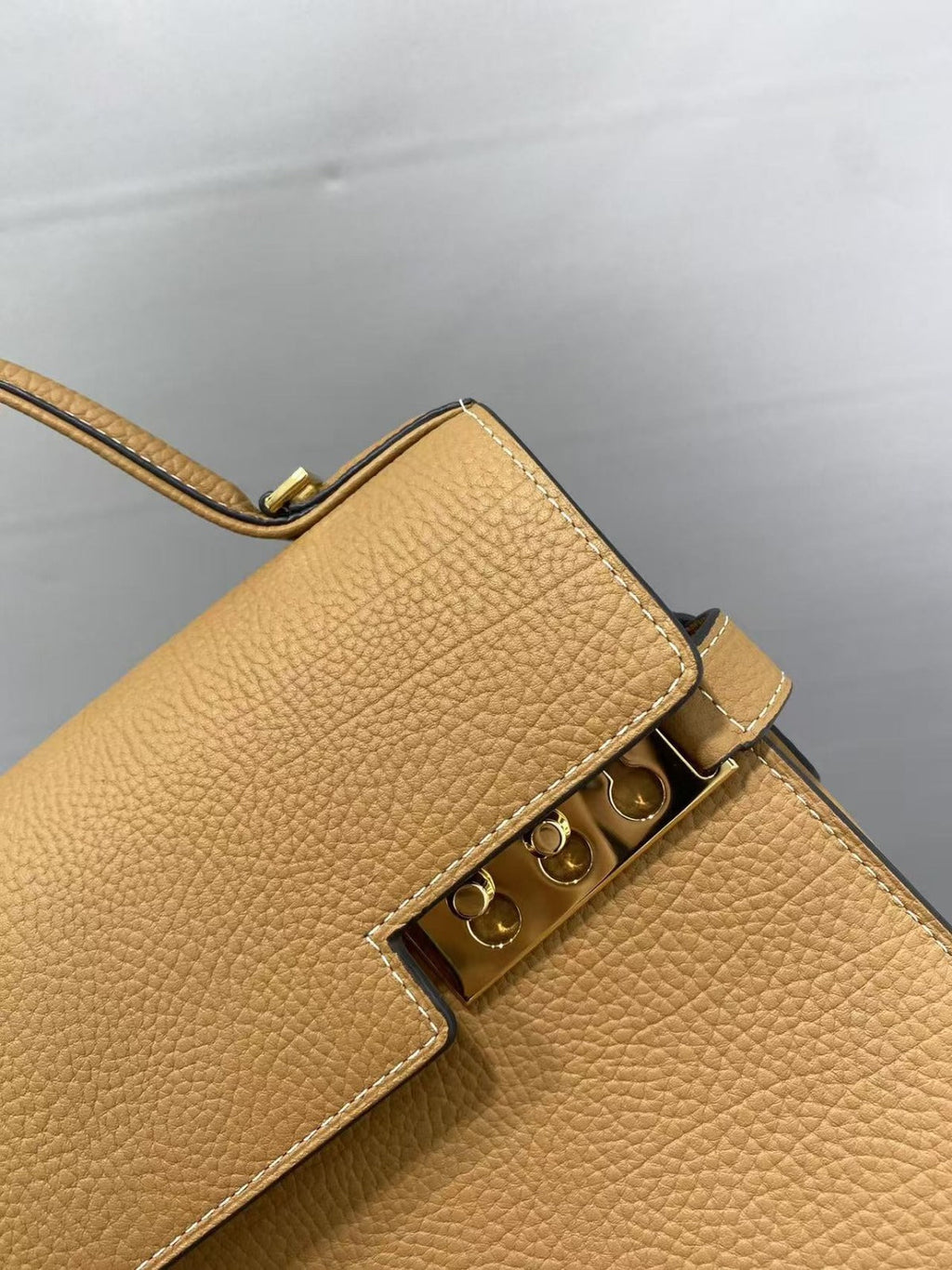 DELVAUX TOP HANDLE BAG 27 IN BROWN CALFSKIN TP3