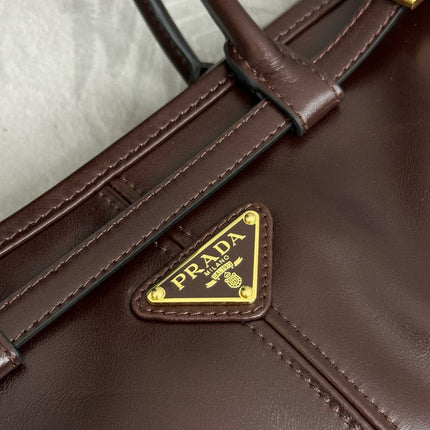 BONNIE HANDBAG 32 IN DARK BROWN CALFSKIN GOLD HARDWARE