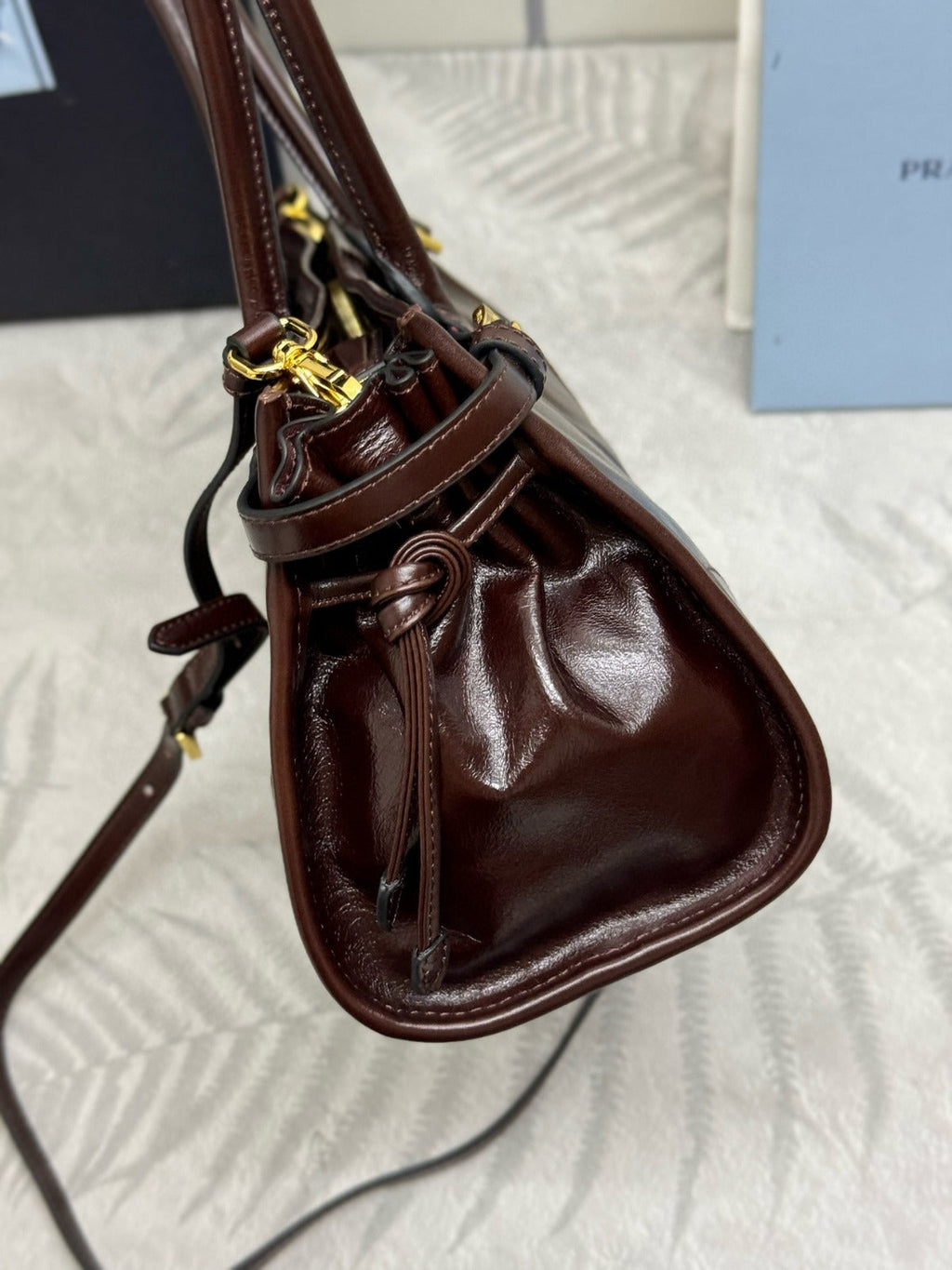 BONNIE HANDBAG 32 IN DARK BROWN CALFSKIN GOLD HARDWARE