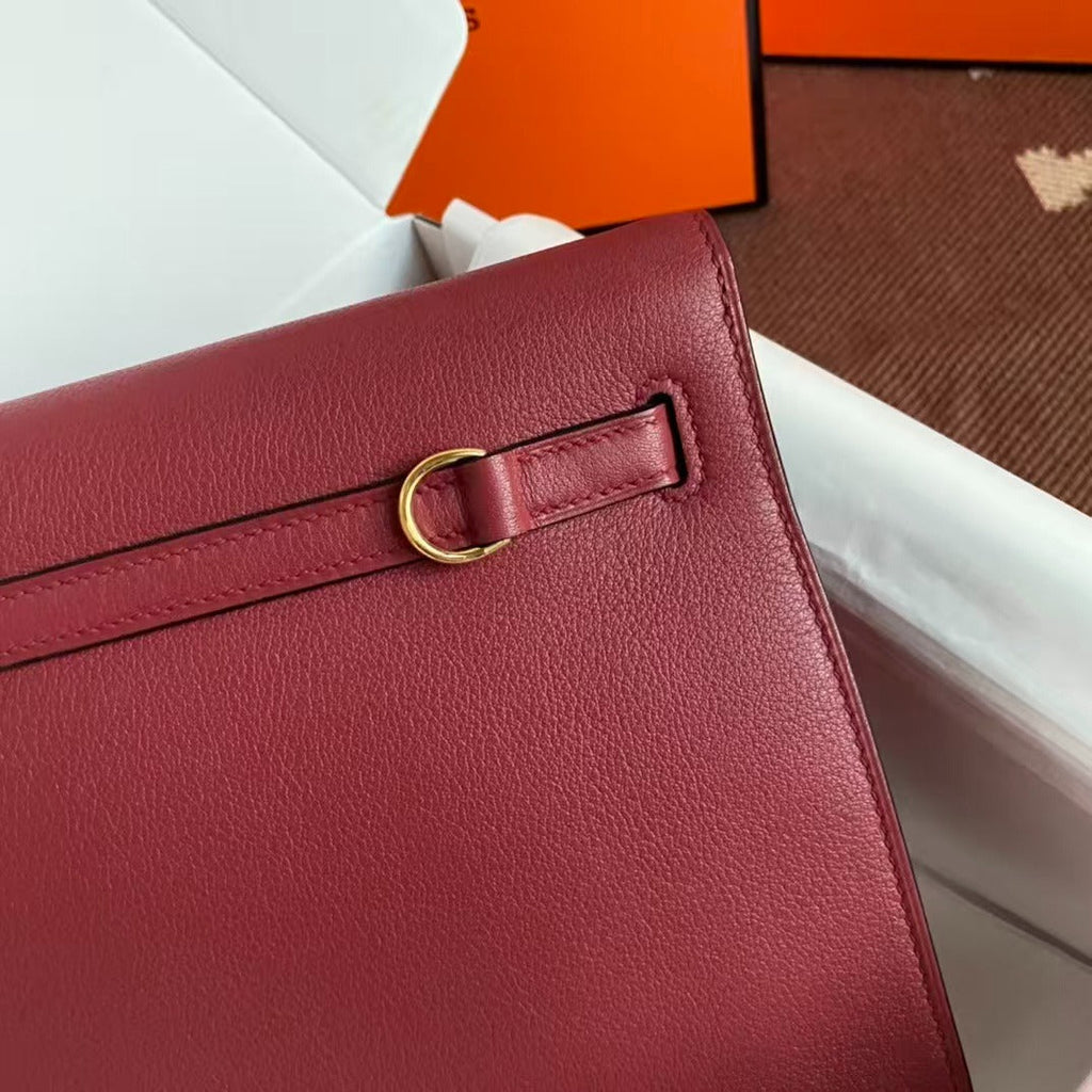 KELLY DANSE 22 IN BURGUNDY RED CALFSKIN GOLD HARDWARE