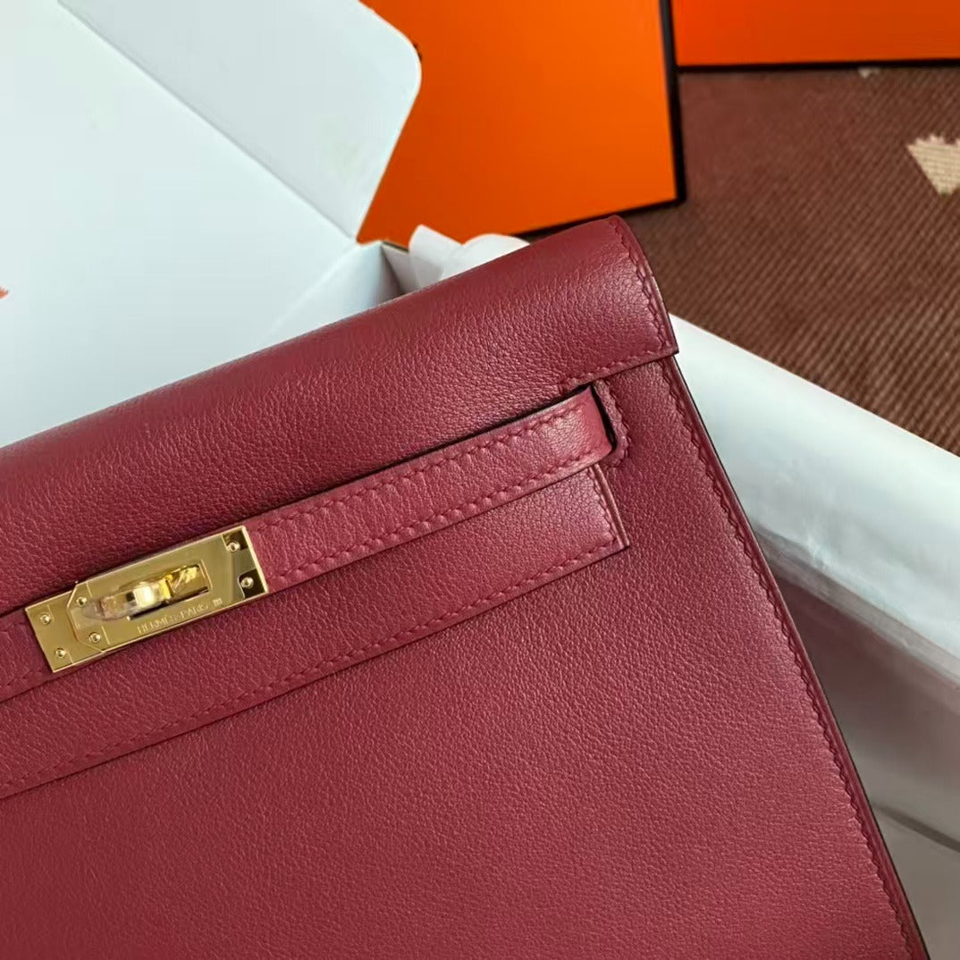 KELLY DANSE 22 IN BURGUNDY RED CALFSKIN GOLD HARDWARE