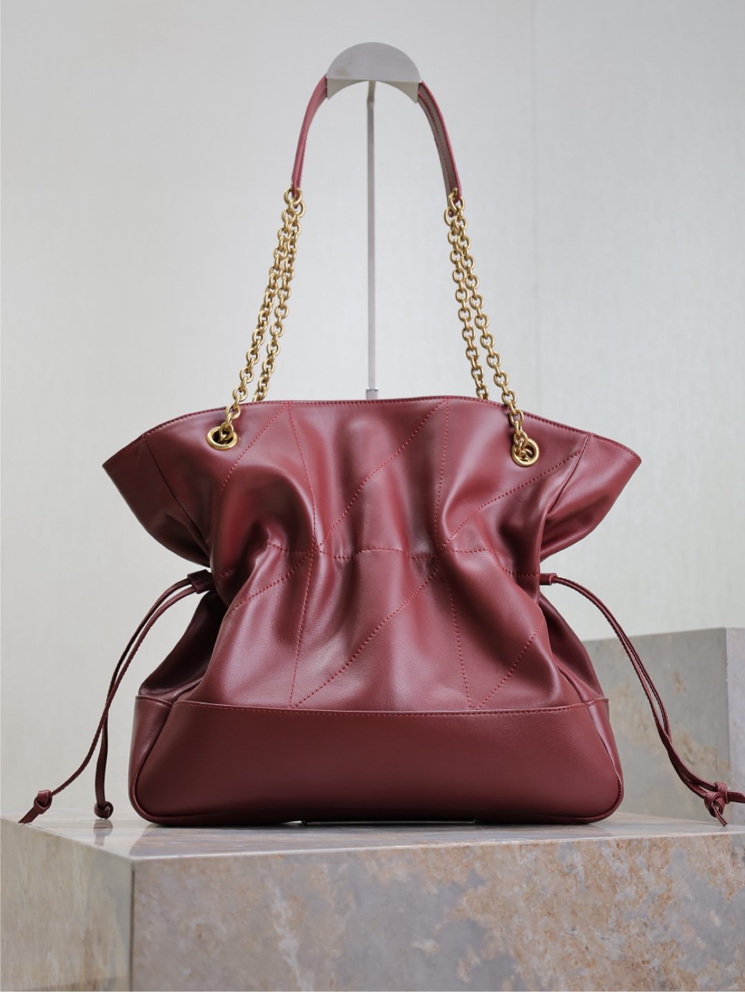 YSL JAMIE 35 IN BURGUNDY RED CALFSKIN GOLD HARDWARE
