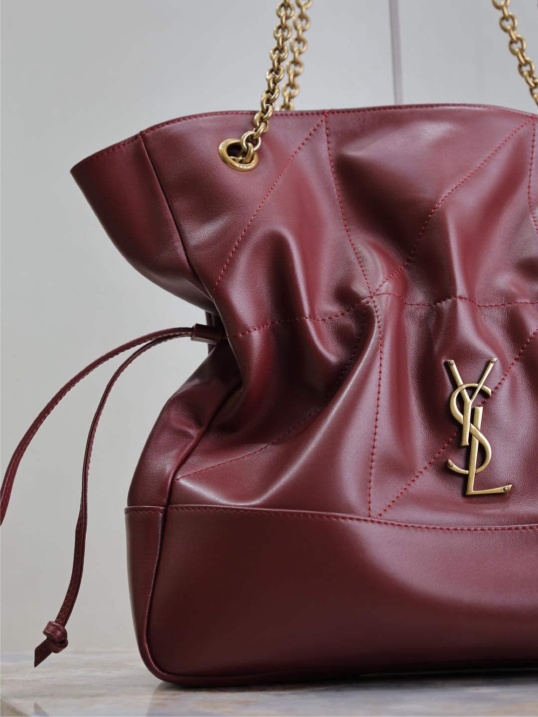 YSL JAMIE 35 IN BURGUNDY RED CALFSKIN GOLD HARDWARE