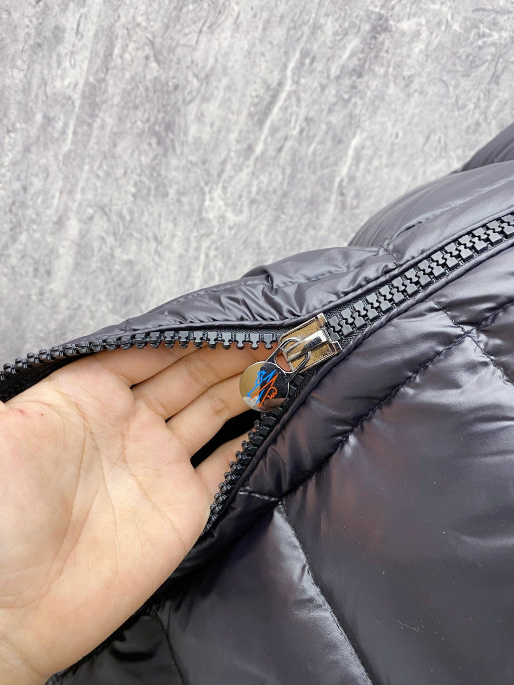 MONCLER SLEEVELESS PUFER JACKET IN BLACK STYLE 10