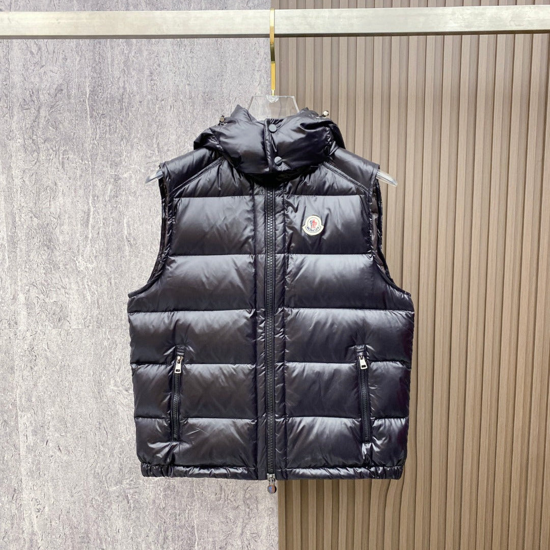 MONCLER SLEEVELESS PUFER JACKET IN BLACK STYLE 10