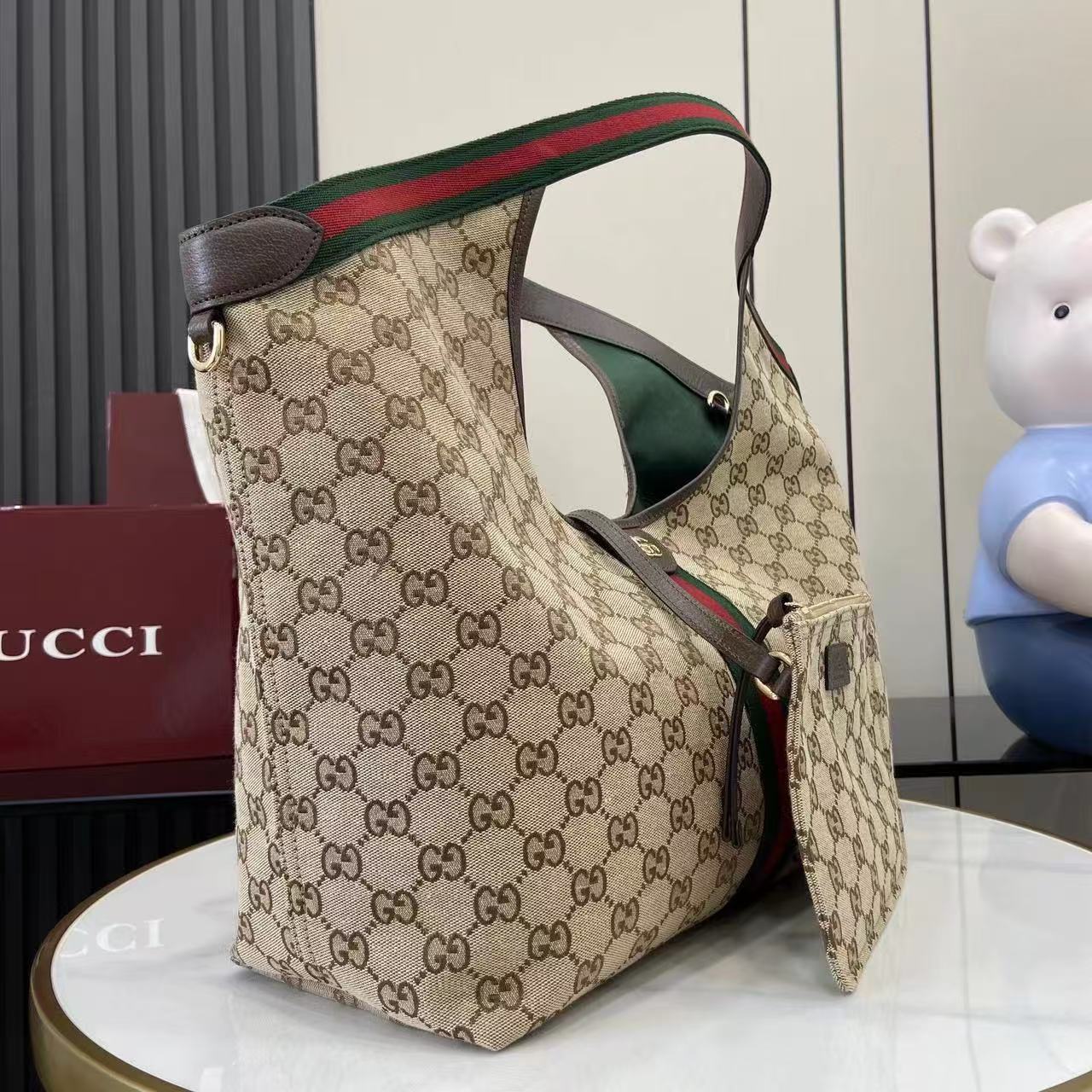 GUCCI GIGLIO TOTE BAG 60 IN BEIGE AND GREEN CANVAS