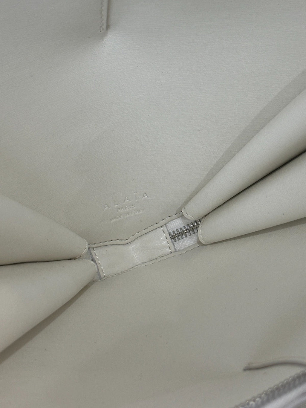 LE COEUR HEART BAG 21 IN WHITE CALFSKIN