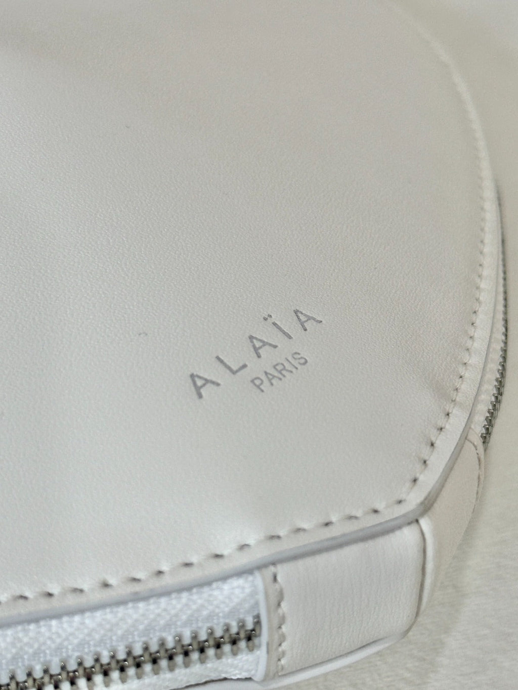 LE COEUR HEART BAG 21 IN WHITE CALFSKIN