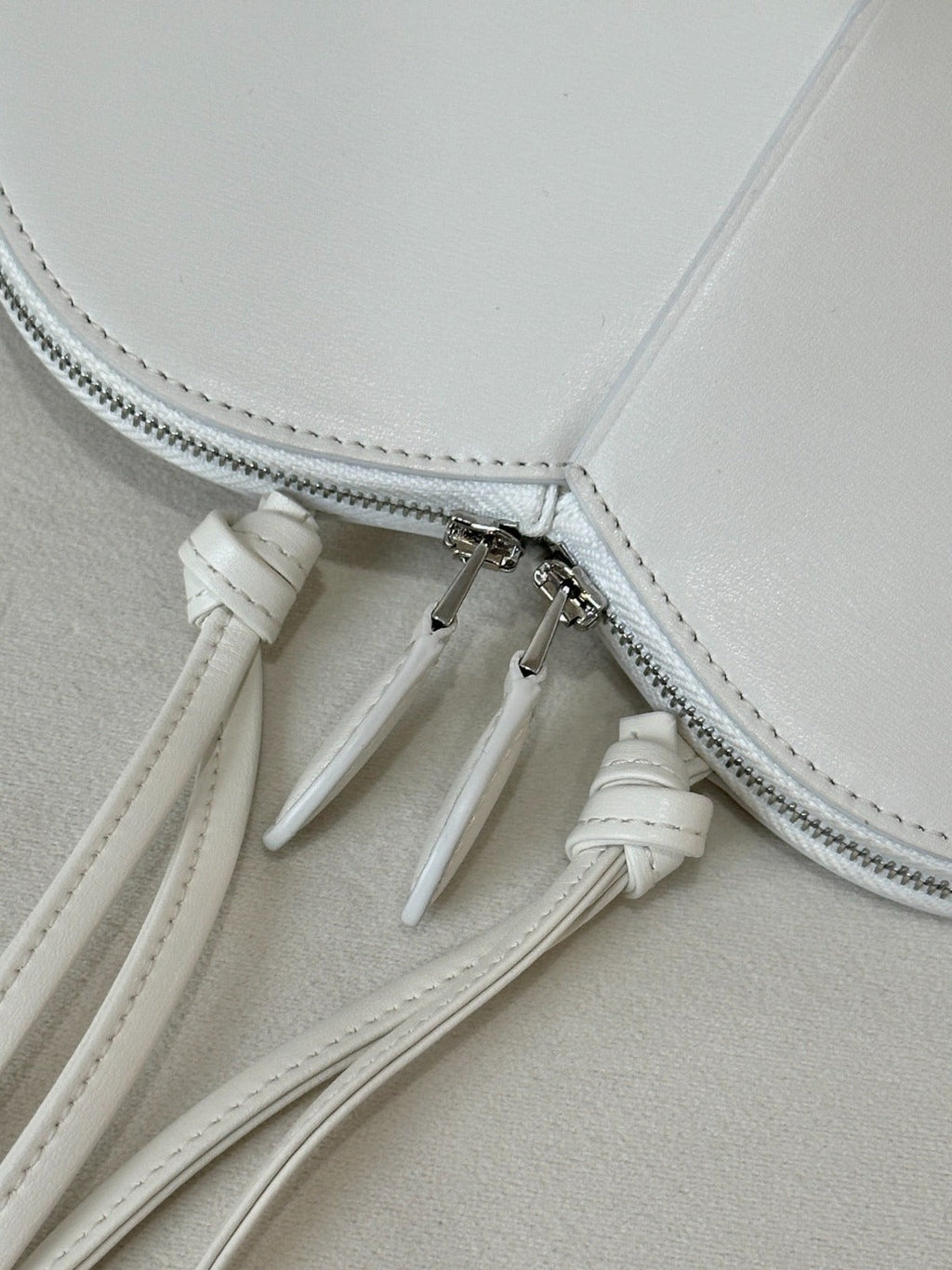 LE COEUR HEART BAG 21 IN WHITE CALFSKIN