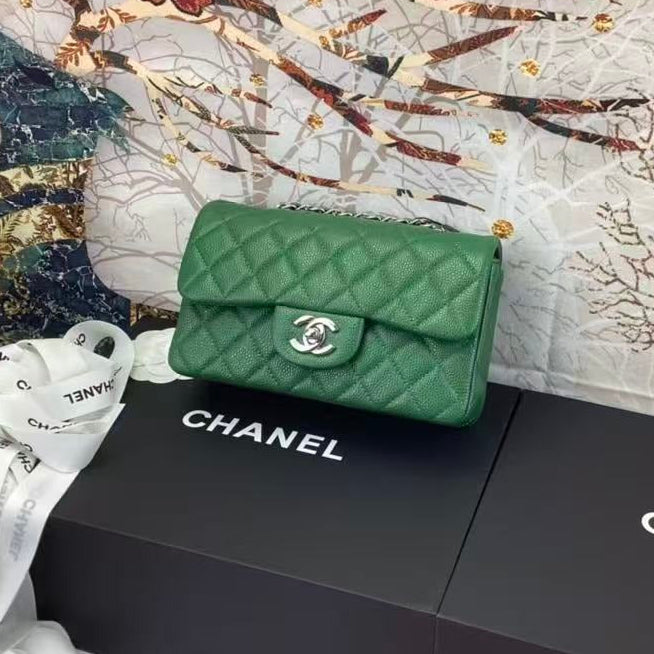 CHANEL 25S FLAP BAG 20 IN GREEN CALFSKIN WITH SILVER HARDWARE