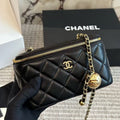 CC SMALL VANITY CHAIN BAG 17 IN BLACK CALFSKIN GOLD HARDWARE