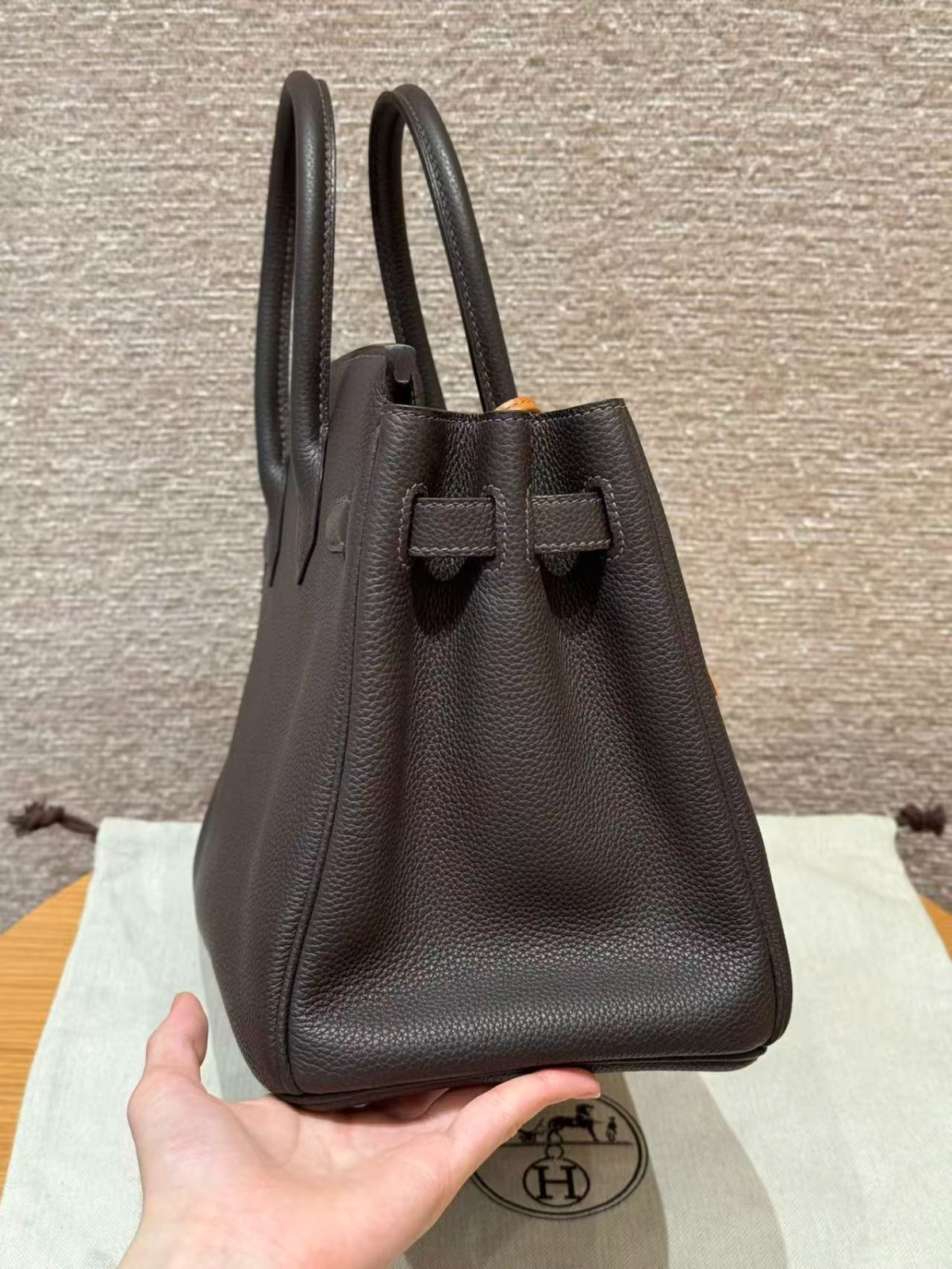 HM BIRKIN 25CM IN CHOCOLATE BROWN TOGO LEATHER GOLD HARDWARE