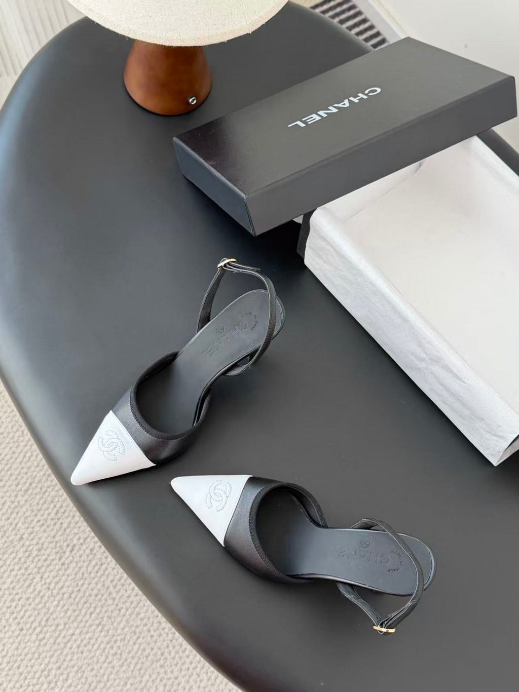 CHANEL POINTED TOE SLINGBACK PUMPS IN BLACK AND WHITE CALFSKIN