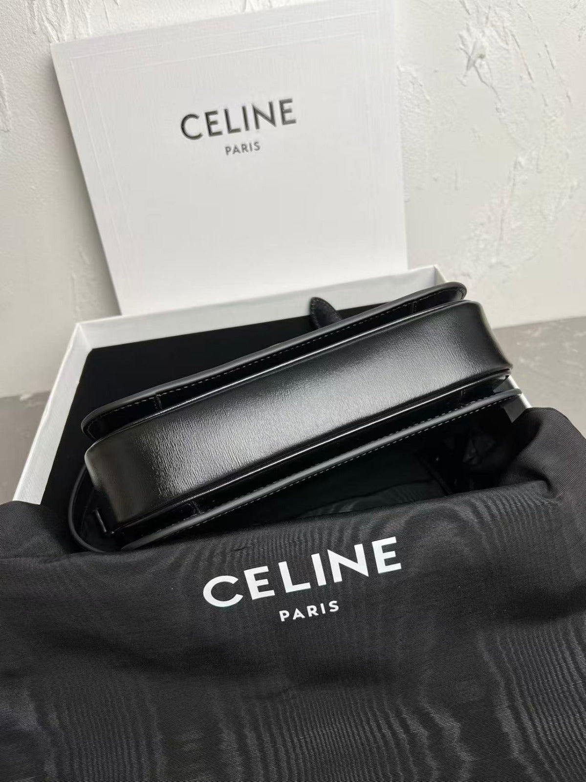 MINI CLAUDE 22 SHINY CALFSKIN BLACK SILVER HARDWARE