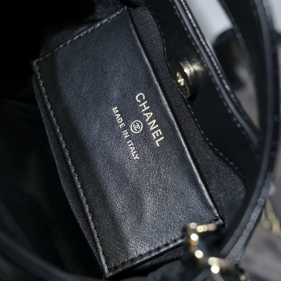 CHANEL MINI SHOPPING BAG 20 CM IN BLACK CALFSKIN GOLD HARDWARE