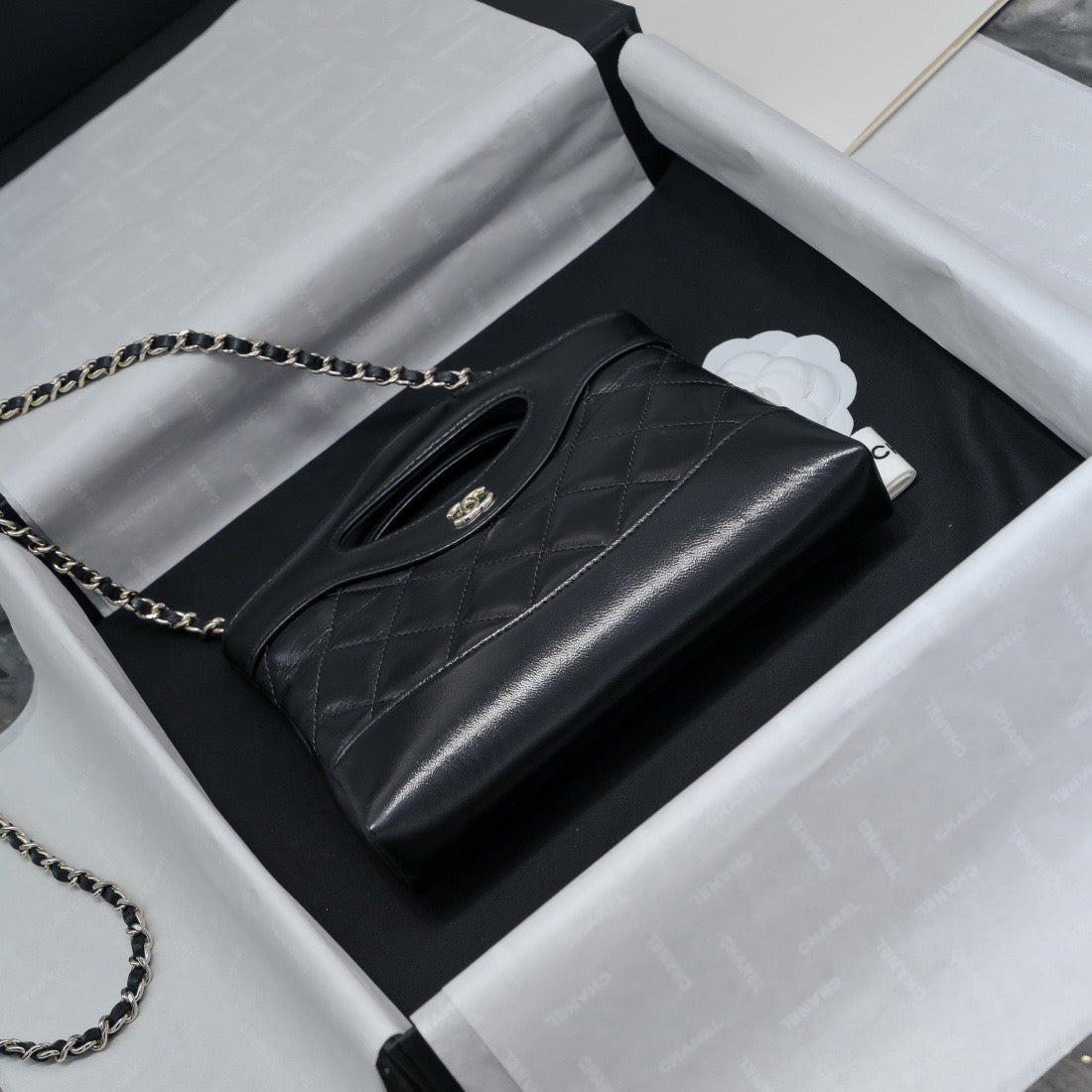 CHANEL MINI SHOPPING BAG 20 CM IN BLACK CALFSKIN GOLD HARDWARE