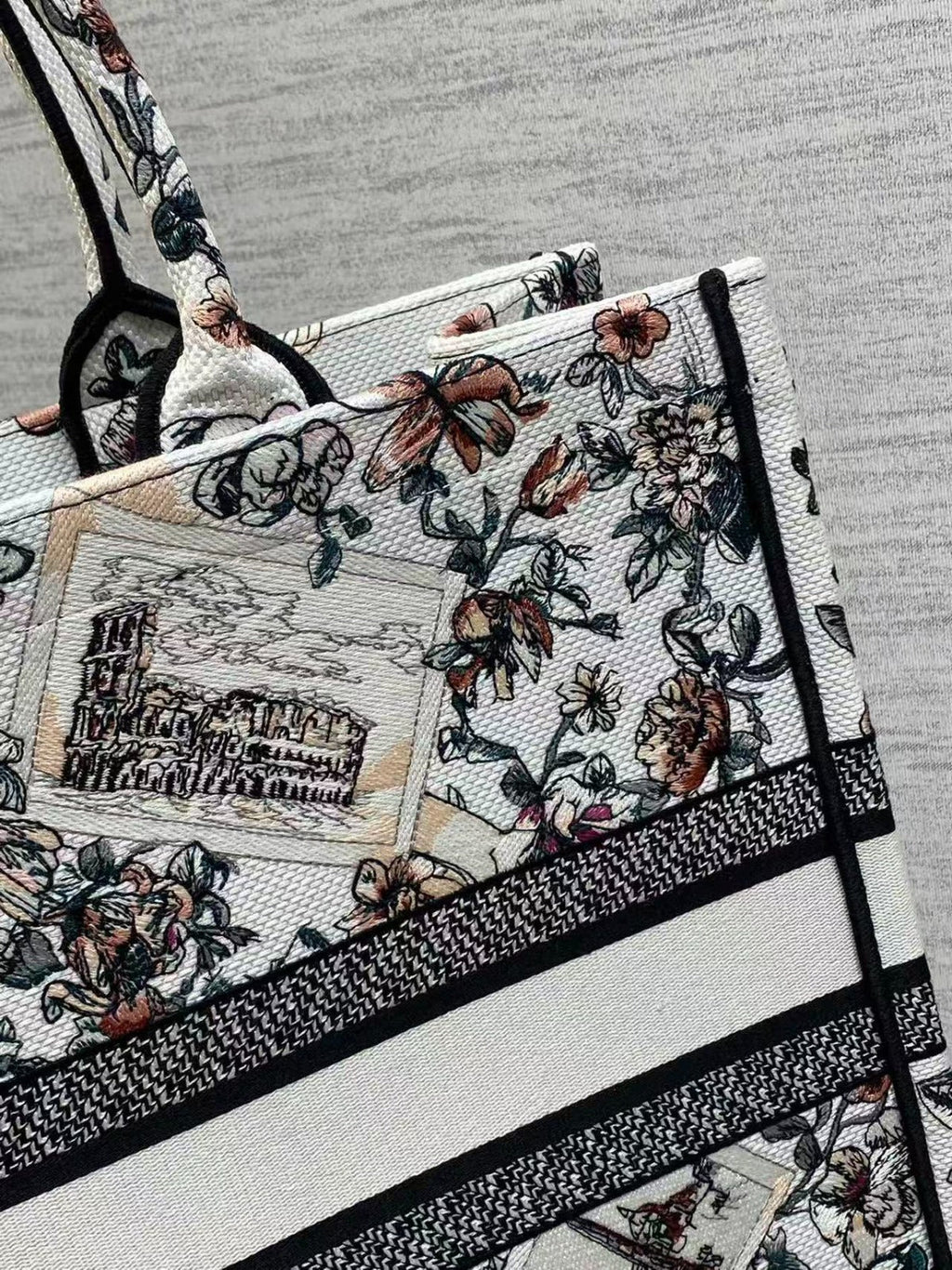 DIOR SOUVENIR DE ROME BOOK TOTE BAG IN FLORAL EMBROIDERY