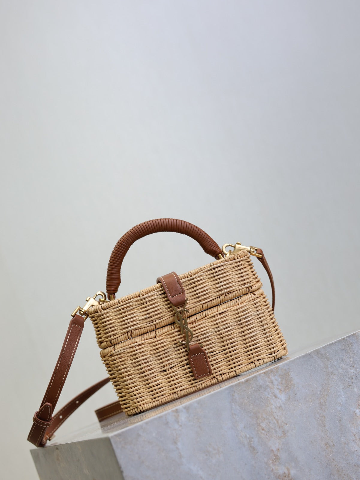 YSL GABY VANITY BAG 18 IN BEIGE WOVEN RAFFIA