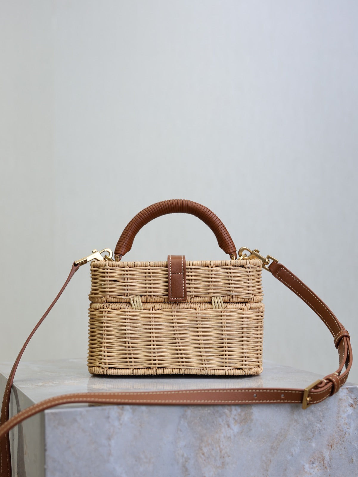 YSL GABY VANITY BAG 18 IN BEIGE WOVEN RAFFIA
