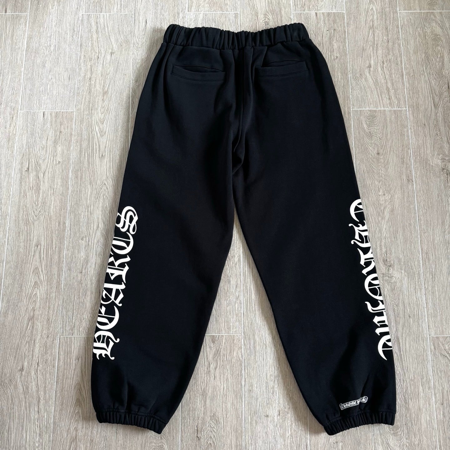CHROME HEARTS HORSESHOE FLORAL CROSS SET IN BLACK COTTON