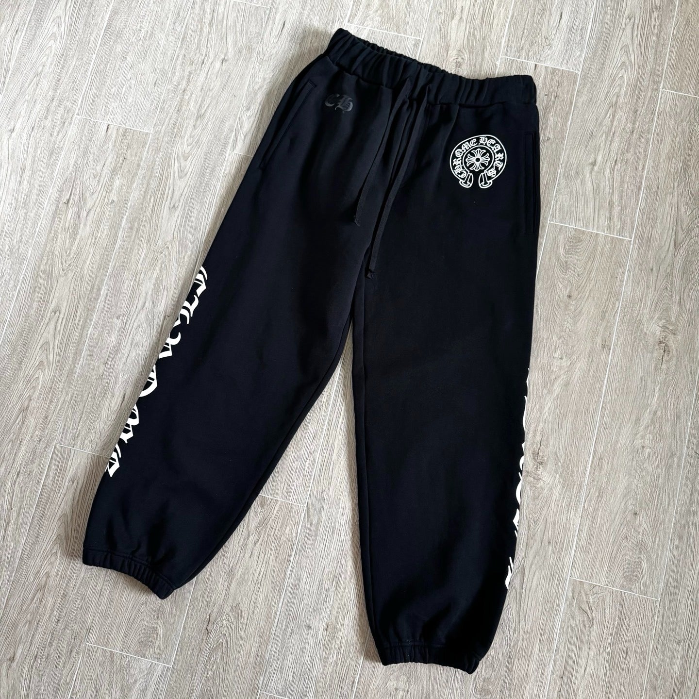 CHROME HEARTS HORSESHOE FLORAL CROSS SET IN BLACK COTTON