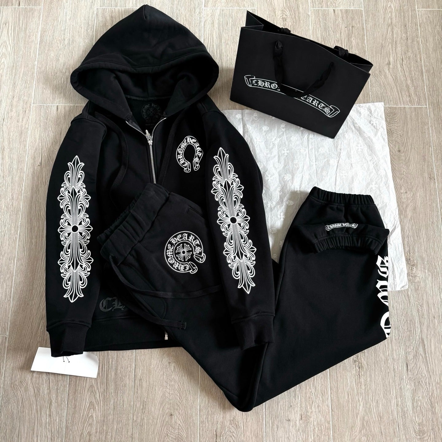CHROME HEARTS HORSESHOE FLORAL CROSS SET IN BLACK COTTON