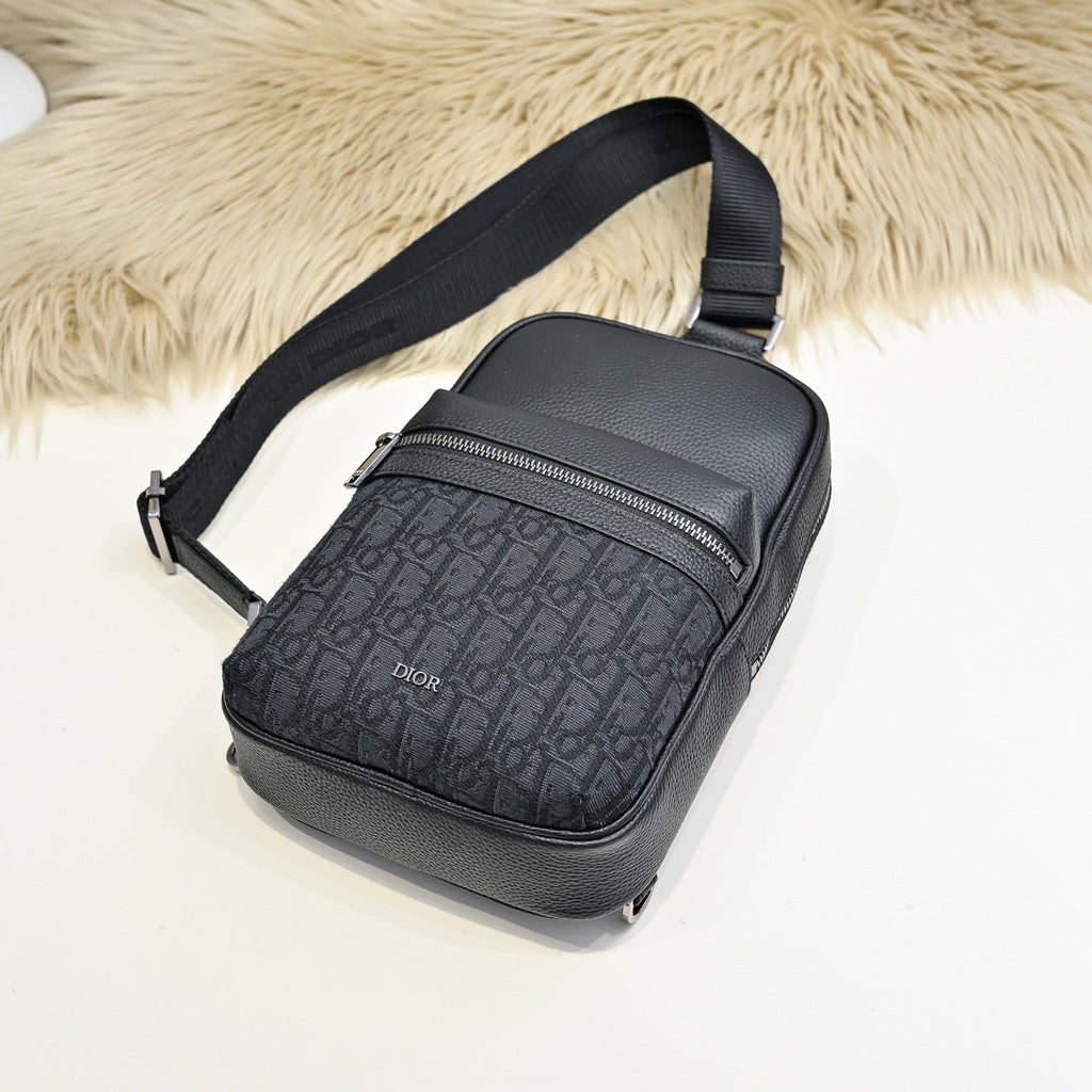DIOR RIDER SLING BAG 26 IN BLACK DIOR OBLIQUE JACQUARD MIX CALFSKIN