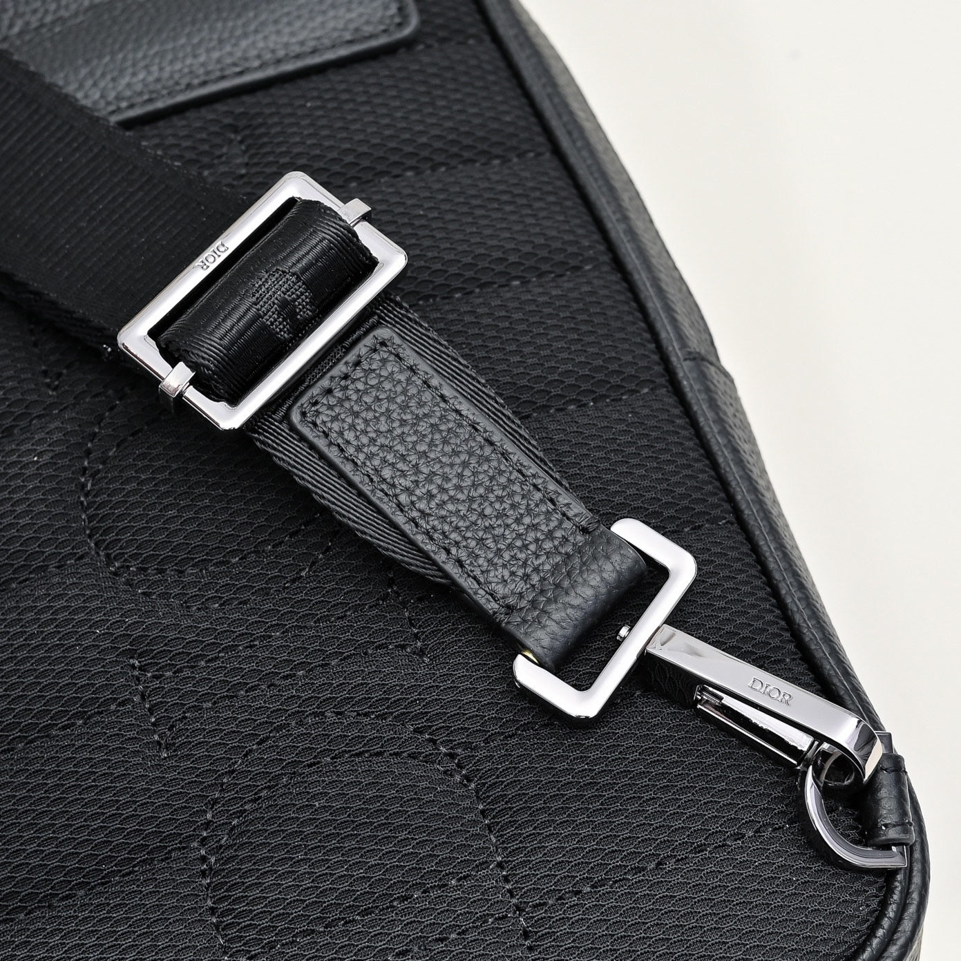 DIOR RIDER SLING BAG 26 IN BLACK DIOR OBLIQUE JACQUARD MIX CALFSKIN