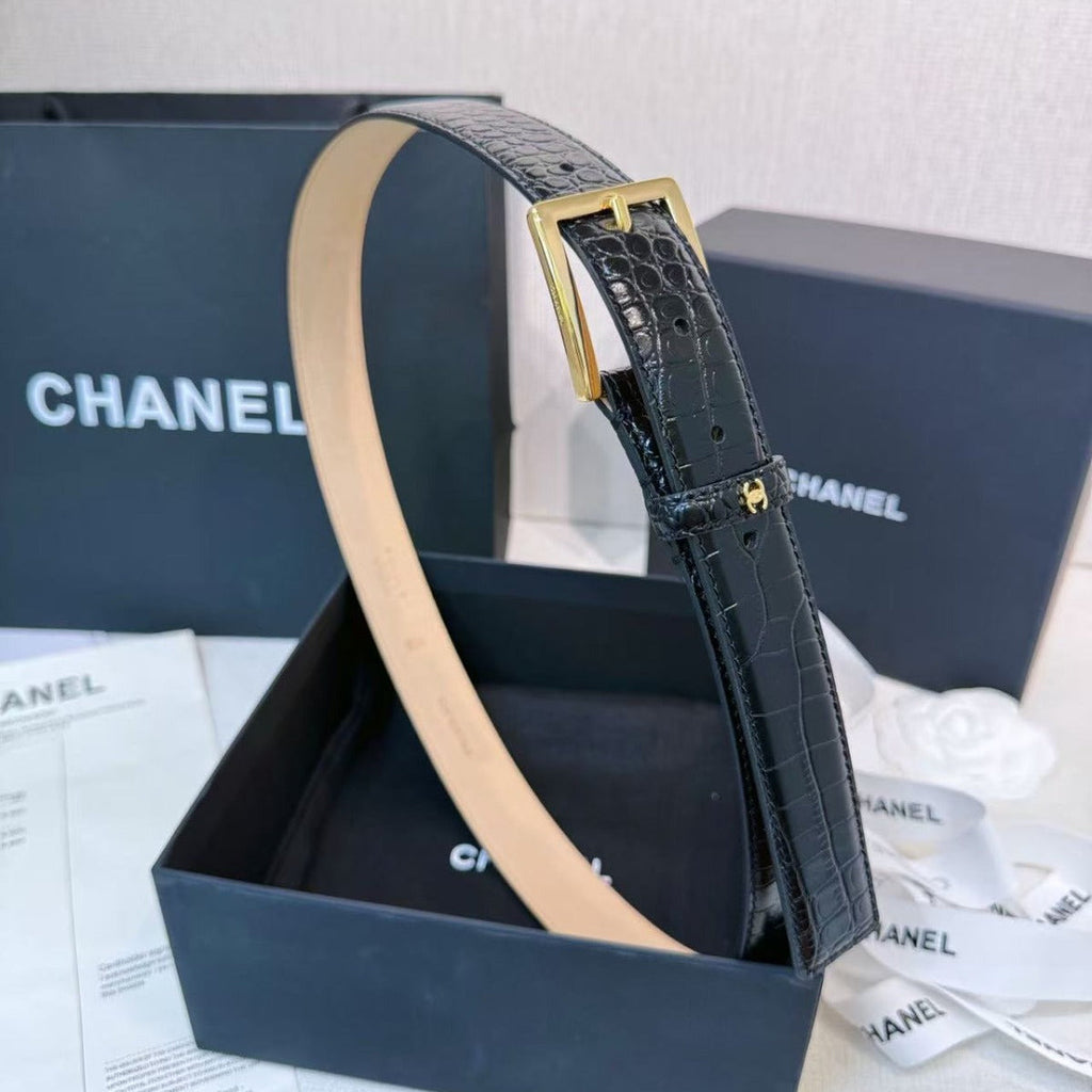 CC 26S CLASSIC BELT IN BLACK CROCODILE-EMBOSSED LEATHER