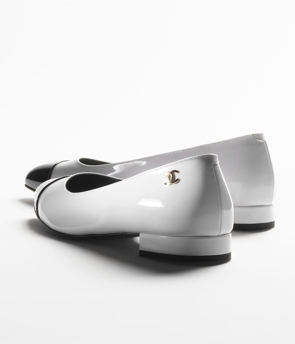 BALLET FLATS WHITE BLACK PATENT CALFSKIN