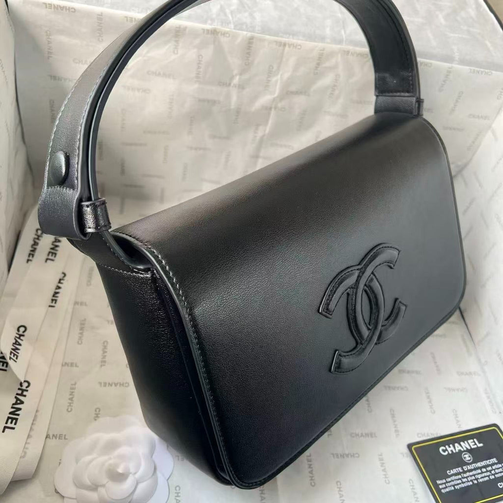 CHANEL 26S MESSENGER BAG MATTHIEU BLAZY IN BLACK LAMBSKIN