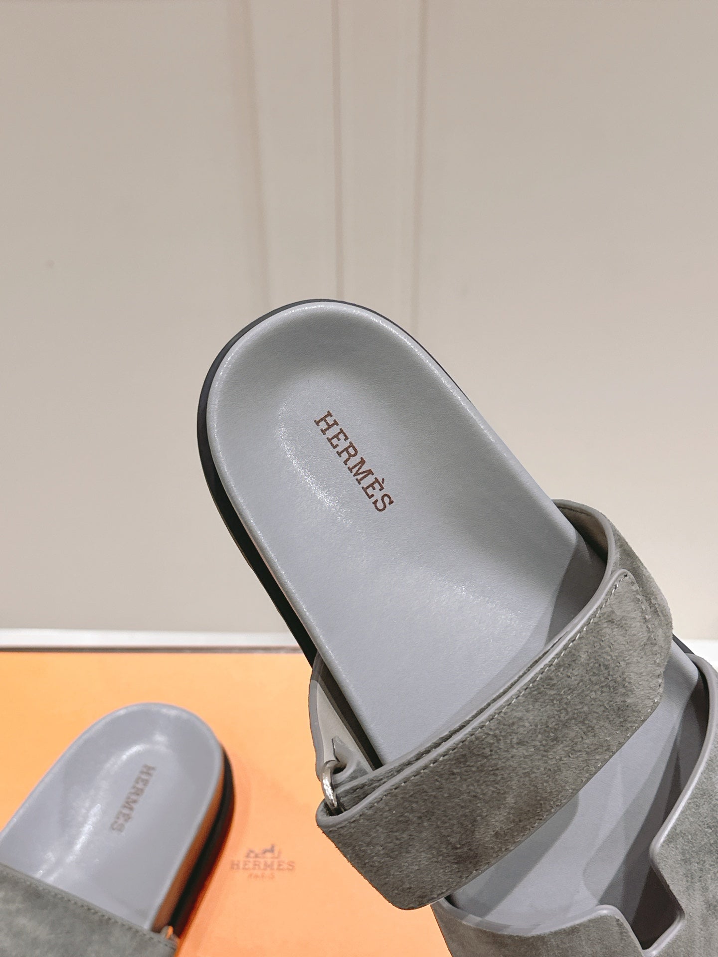 HERMES 26S CHYPRE SANDAL IN DARK GREY SUEDE