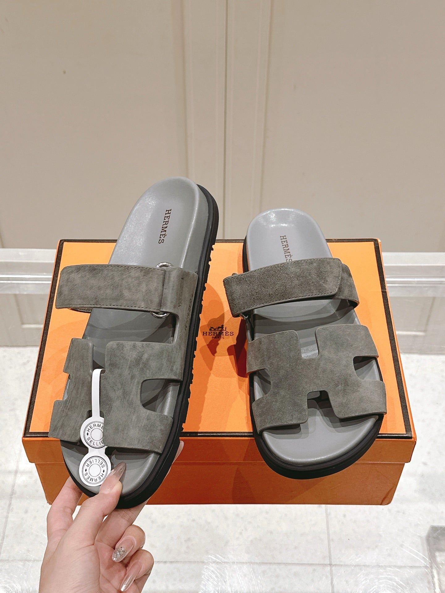 HERMES 26S CHYPRE SANDAL IN DARK GREY SUEDE