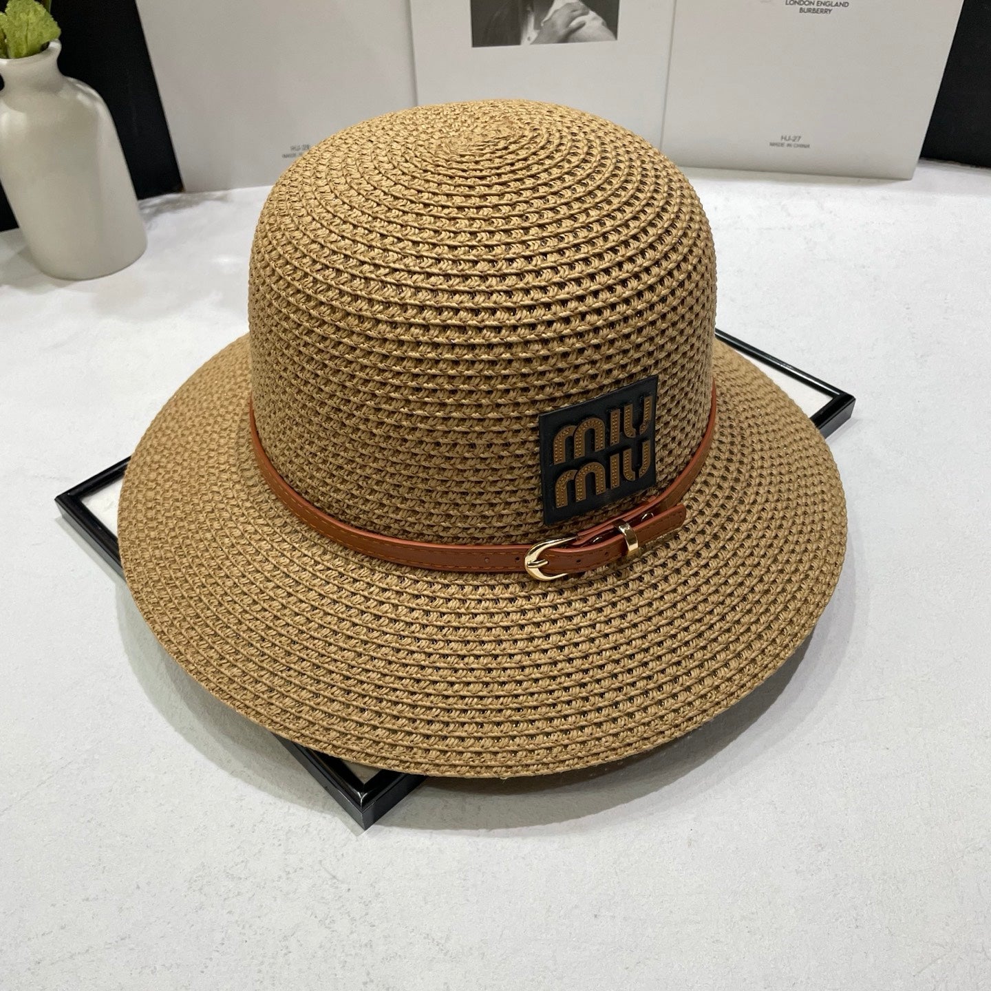 MIUMIU 26S WOVEN STRAW HAT IN BROWN 343699