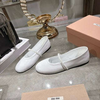 MIUMIU 26S CLOSED-BACK SANDALS IN WHITE CALFSKIN