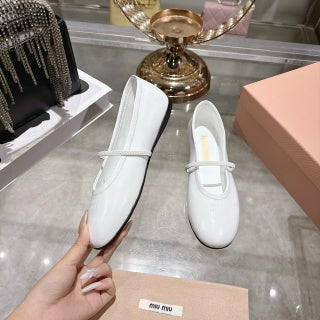 MIUMIU 26S CLOSED-BACK SANDALS IN WHITE CALFSKIN