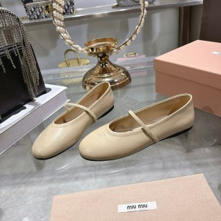 MIUMIU 26S CLOSED-BACK SANDALS IN BEIGE CALFSKIN