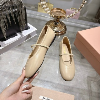 MIUMIU 26S CLOSED-BACK SANDALS IN BEIGE CALFSKIN