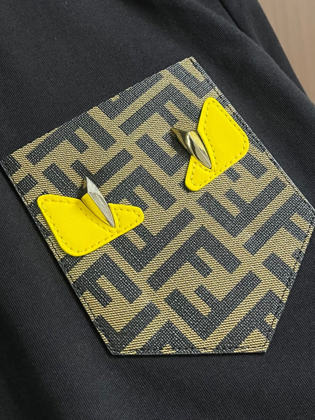 FENDI 26S SHORT SLEEVE T-SHIRT 133